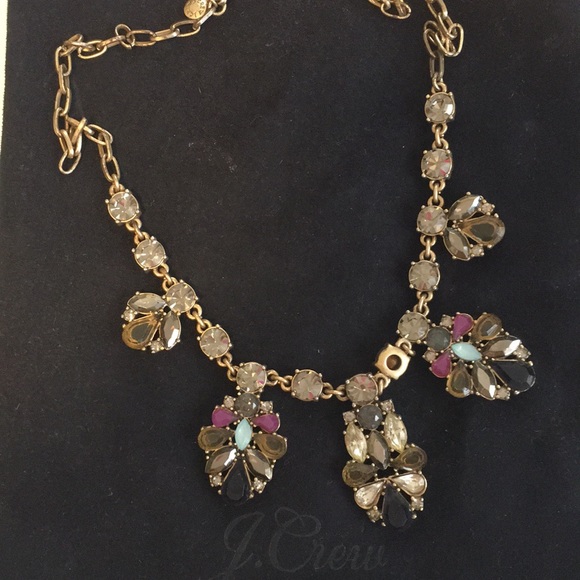 J.Crew Cluster Necklace - Picture 1 of 3